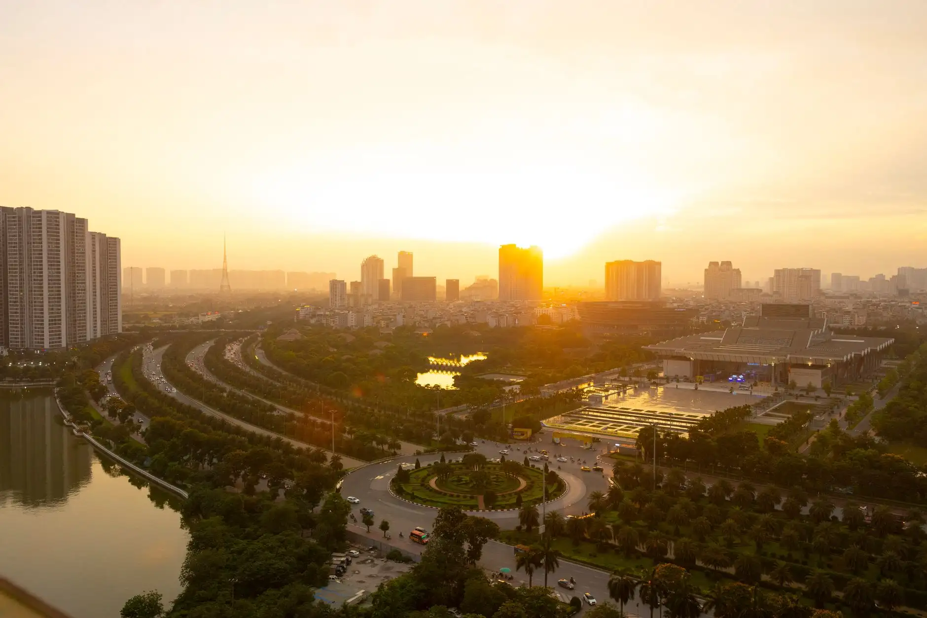 数据脱敏软件光盘与云脱敏方案对比：传统介质在政务场景中的优势分析